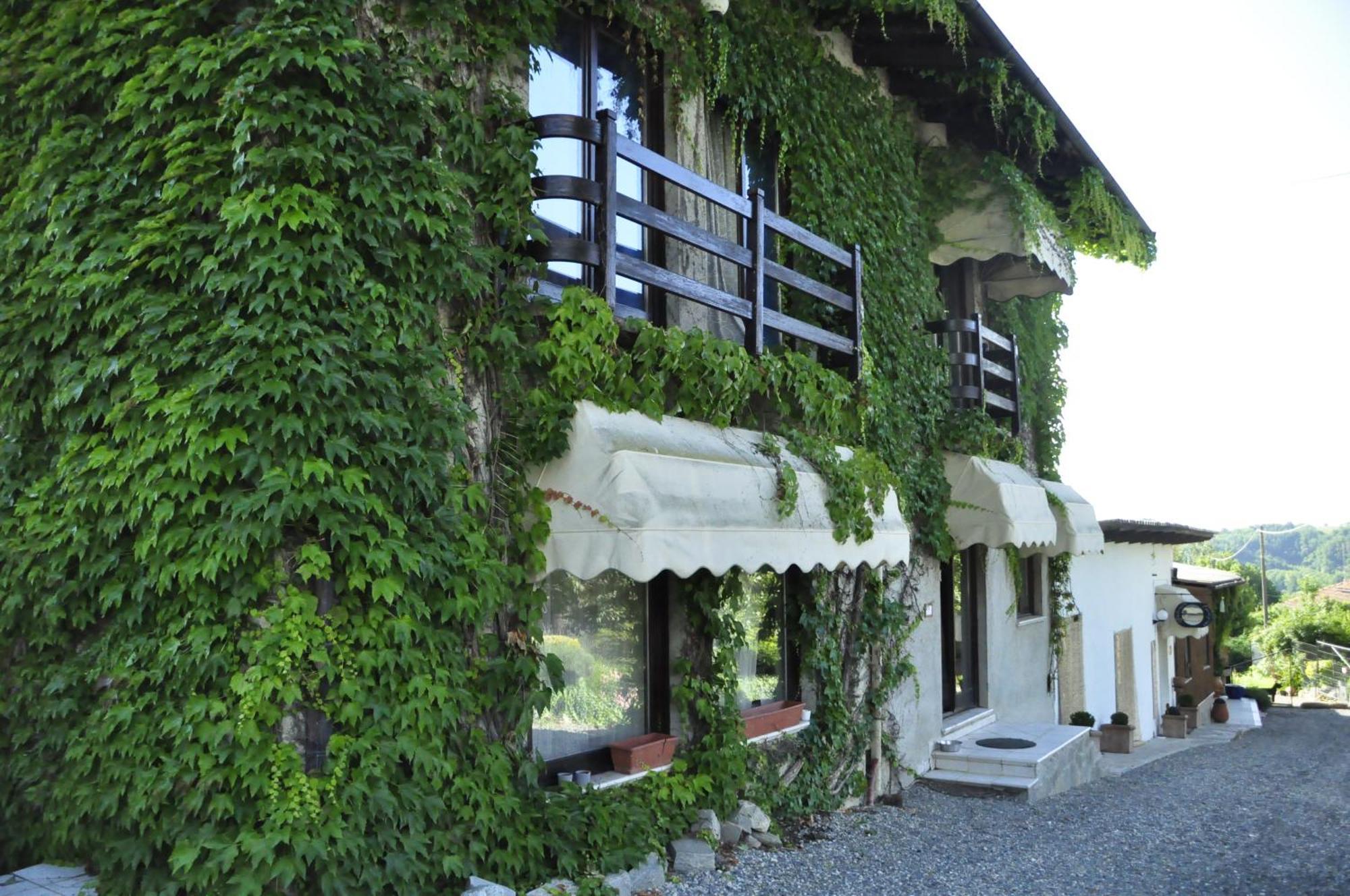 Bed and Breakfast Premiata Osteria Dei Fiori Cortiglione Экстерьер фото